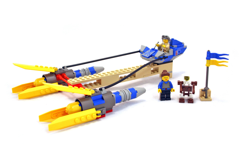 Illustration for article titled Star Wars Lego Makes Podracing Cool Again